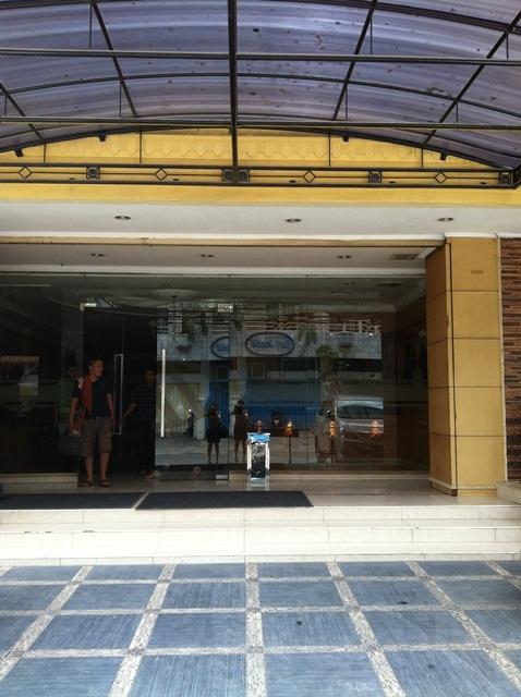 Hotel Maricaya Makassar Bagian luar foto