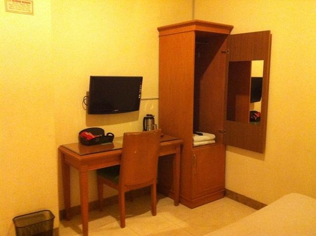 Hotel Maricaya Makassar Bagian luar foto